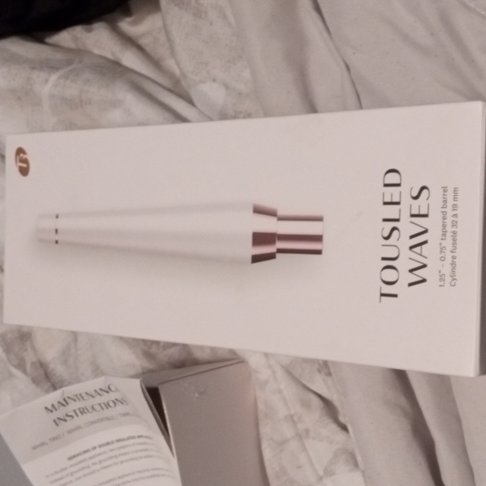 Tousled Waves T3 tapered barrel .. Does not come with the box